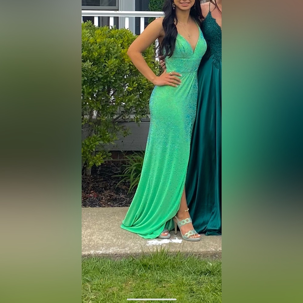 henries size 0 green prom dress